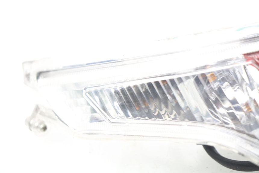 photo de FAROLIM TRASEIRO ESQUERDO PEUGEOT VIVACITY NEW 2T 50 (2008 - 2017) - Estado da superfície