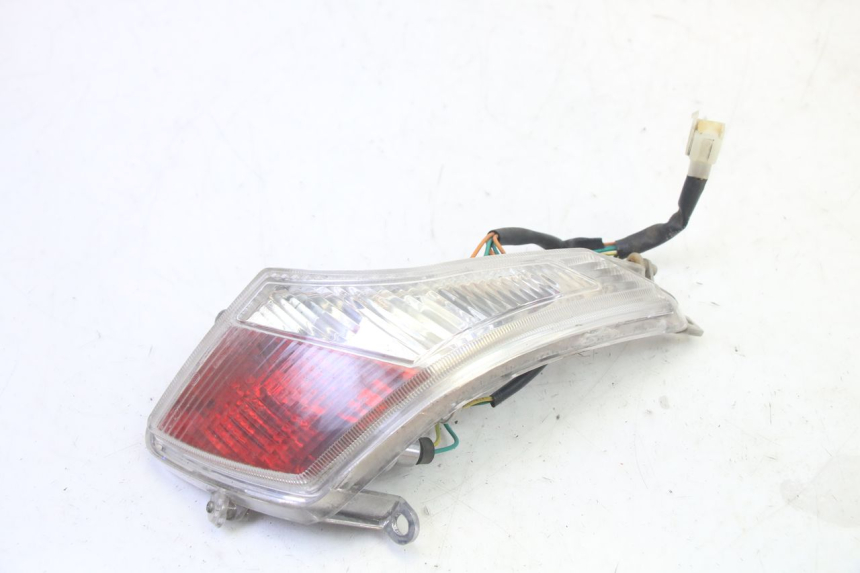 photo de FAROL TRASEIRO ESQUERDO PEUGEOT VIVACITY NEW 4T 50 (2008 - 2017) - Outro ângulo de visão