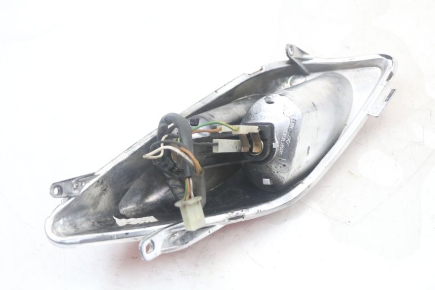 photo de FAROL TRASEIRO ESQUERDO YAMAHA XMAX X-MAX 125 (2006 - 2009) - Vista geral