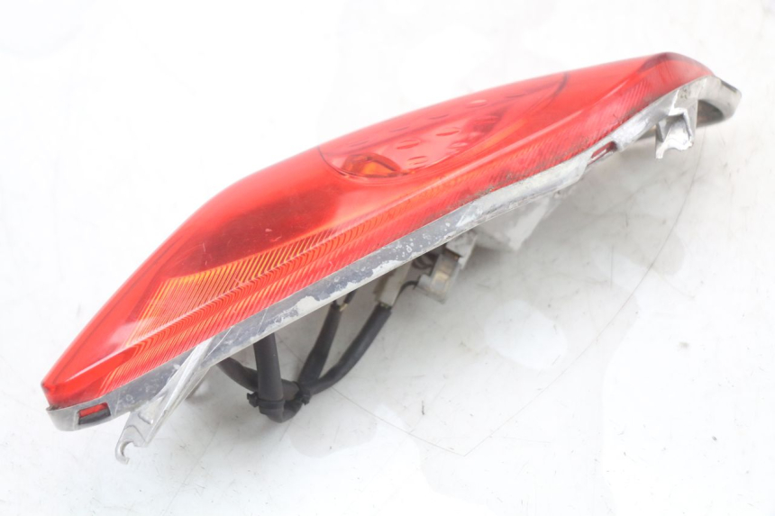 photo de FAROL TRASEIRO ESQUERDO YAMAHA XMAX X-MAX 125 (2006 - 2009) - Ampliação técnica