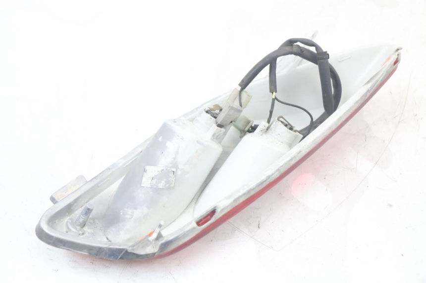 photo de FAROL TRASEIRO ESQUERDO YAMAHA XMAX X-MAX 125 (2006 - 2009) - Vista geral