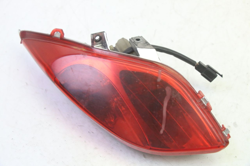 photo de FAROL TRASEIRO ESQUERDO YAMAHA X-MAX XMAX 125 (2010 - 2013) - Ampliação técnica