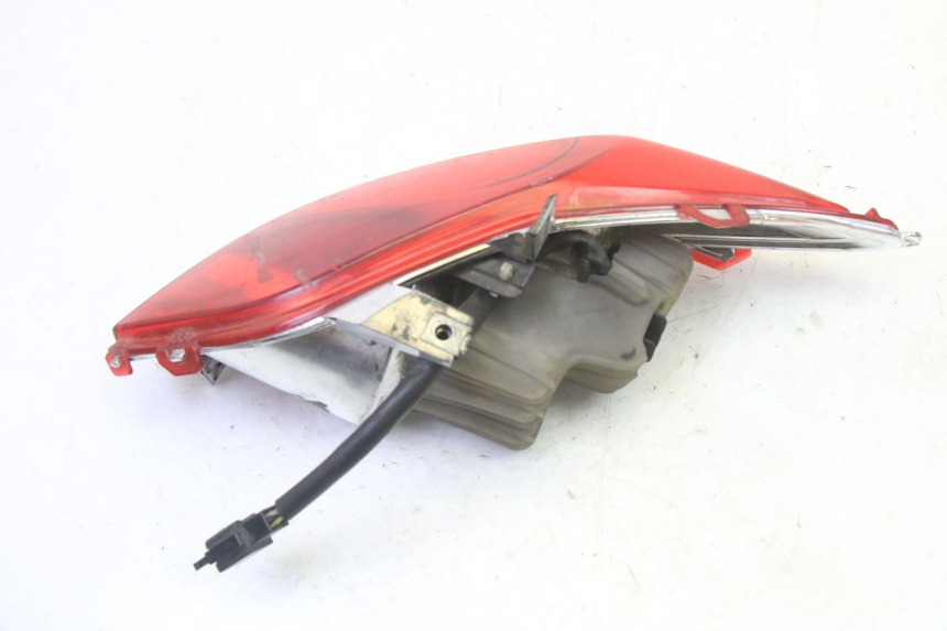 photo de FAROL TRASEIRO ESQUERDO YAMAHA X-MAX XMAX 125 (2010 - 2013) - Vista geral
