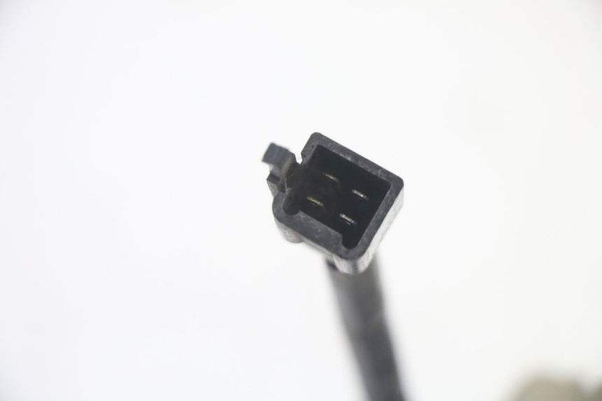 photo de FAROL TRASEIRO ESQUERDO YAMAHA X-MAX XMAX 125 (2010 - 2013) - Marcações e referências