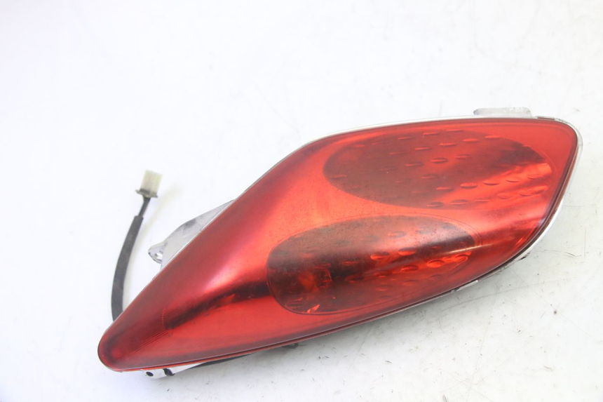photo de FAROL TRASEIRO ESQUERDO YAMAHA X-MAX XMAX 250 (2006 - 2009) - Vista principal