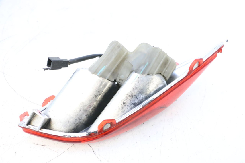 photo de FAROL TRASEIRO ESQUERDO YAMAHA X-MAX XMAX 125 (2010 - 2013) - Ampliação técnica
