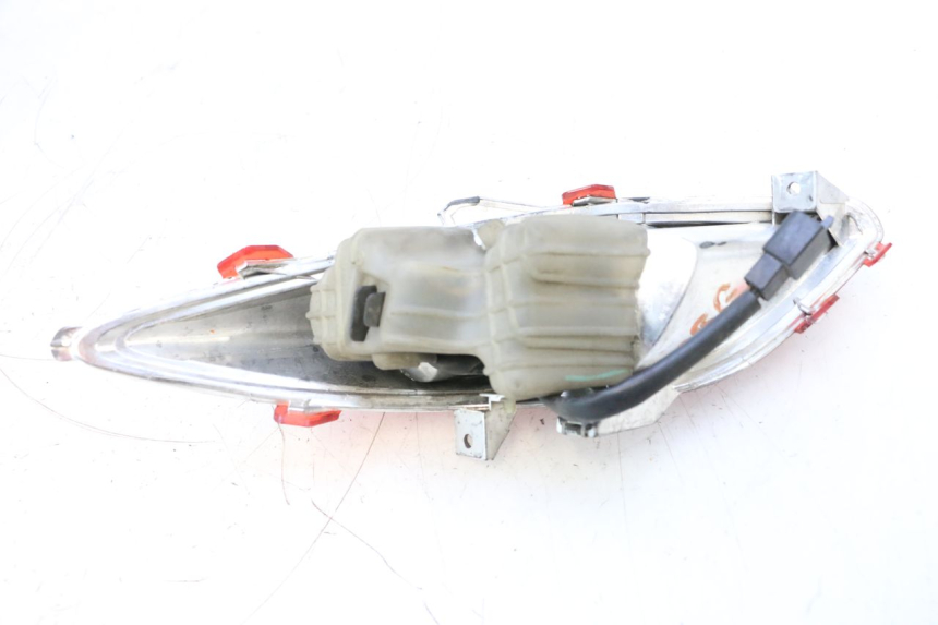 photo de FAROL TRASEIRO ESQUERDO YAMAHA X-MAX XMAX 125 (2010 - 2013) - Vista geral