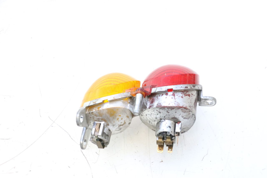 photo de LUZ TRASEIRA ESQUERDA YAMAHA YP MAJESTY 125 (1998 - 2001) - Zoom do estado de desgaste
