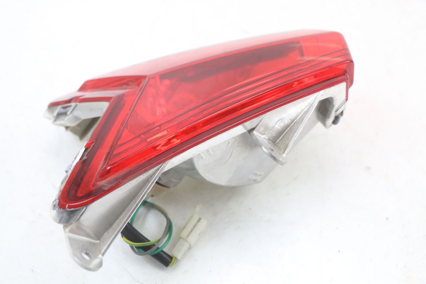 photo de Luz traseira PEUGEOT GEOPOLIS RS 125 (2007 - 2009) - Outro ângulo de visão