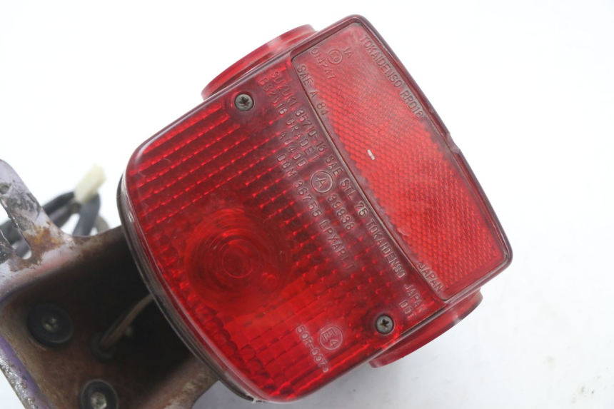 photo de Luz traseira SUZUKI GN 125 (1997 - 2000) - Detalhe da peça