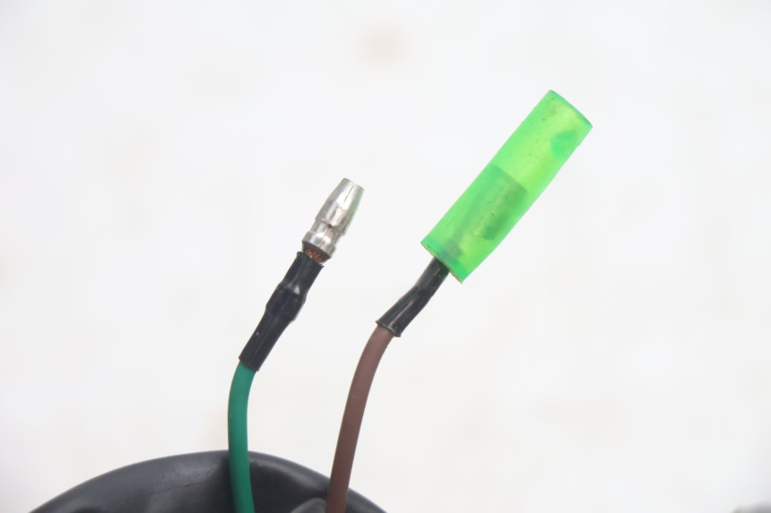 photo de LUZ TRASEIRA VASTRO GP 2T 50 (2013 - 2017) - Ampliação técnica