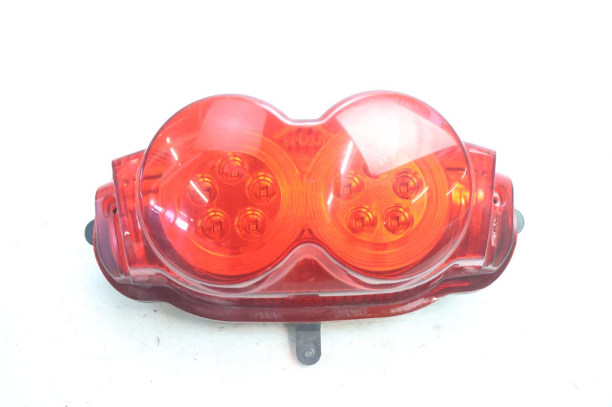 photo de LUZ TRASEIRA GILERA GP 800 (2007 - 2013) - Detalhe da peça