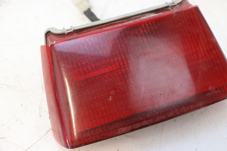 photo de LUZ TRASEIRA KAWASAKI GPX F ZX750F 750 (1986 - 1990) - Detalhe da peça