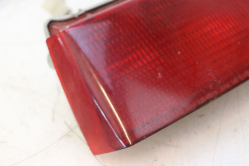photo de LUZ TRASEIRA KAWASAKI GPX F ZX750F 750 (1986 - 1990) - Outro ângulo de visão