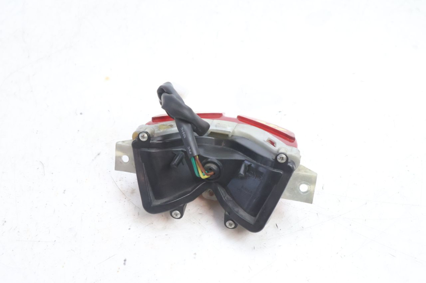 photo de Luz traseira NECO GPX LC 2T 50 (2014 - 2018) - Pontos de fixação