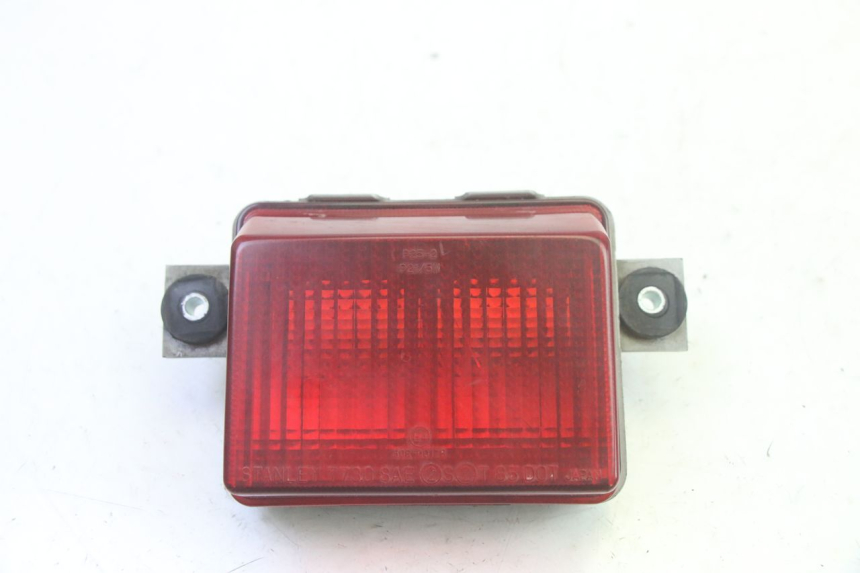 photo de Luz traseira KAWASAKI GPX R WARBIRD 600 (1988 - 1993) - Zoom do estado de desgaste