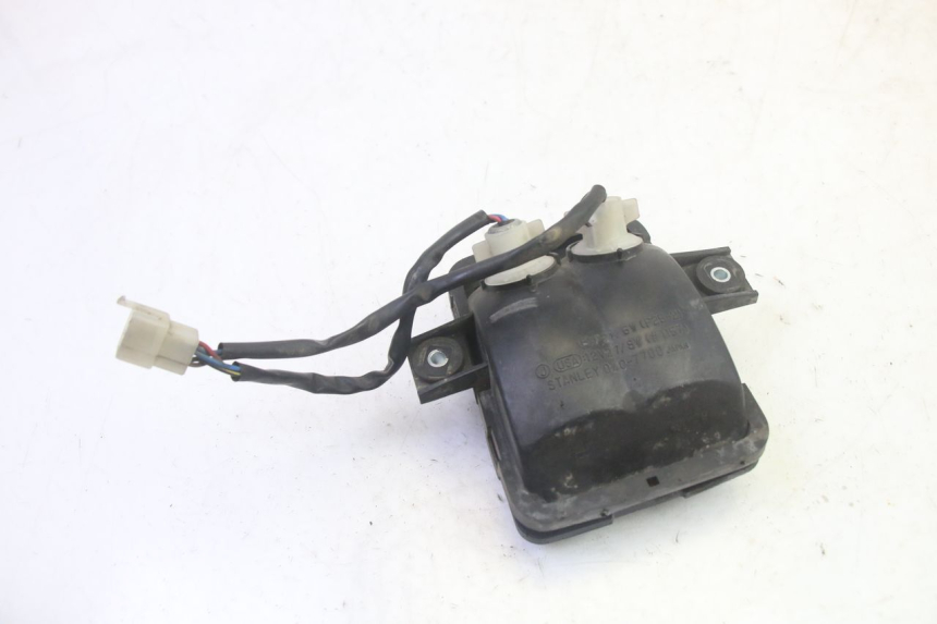 photo de Luz traseira KAWASAKI GPZ RX 1000 (1986 - 1988) - Pontos de fixação