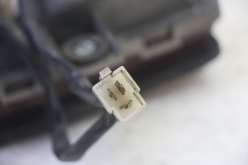 photo de Luz traseira KAWASAKI GPZ RX 1000 (1986 - 1988) - Marcações e referências