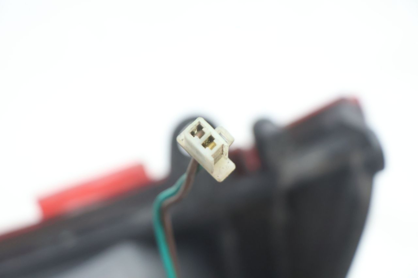photo de Luz traseira KYMCO GRAND DINK 125 (2008 - 2014) - Estado da superfície