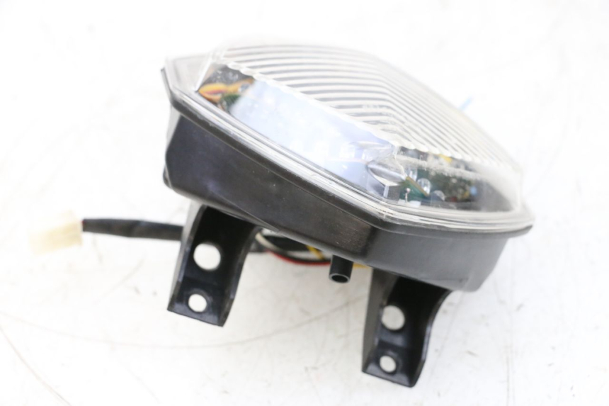 photo de Luz traseira SUZUKI GSXR GSX-R 1000 (2003 - 2004) - Pontos de fixação