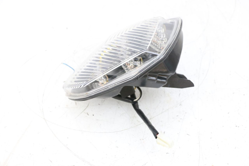 photo de Luz traseira SUZUKI GSXR GSX-R 1000 (2003 - 2004) - Estado da superfície