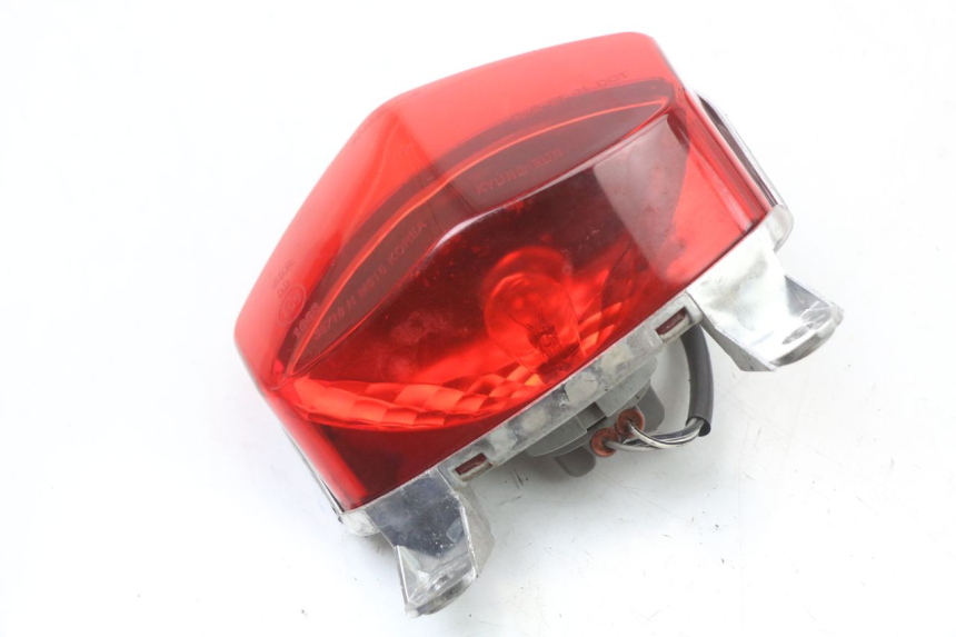 photo de Luz traseira HYOSUNG GTR 125 (2006 - 2008) - Zoom do estado de desgaste