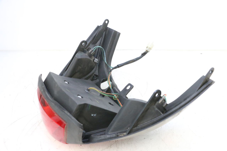 photo de Luz traseira SYM GTS EVO 125 (2009 - 2013) - Estado da superfície
