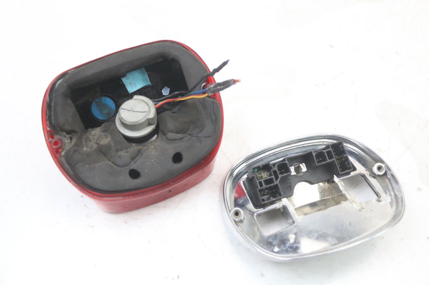 photo de Luz traseira HARLEY DAVIDSON SPORTSTER XL CUSTOM 883 (1999 - 2006) - Detalhes característicos