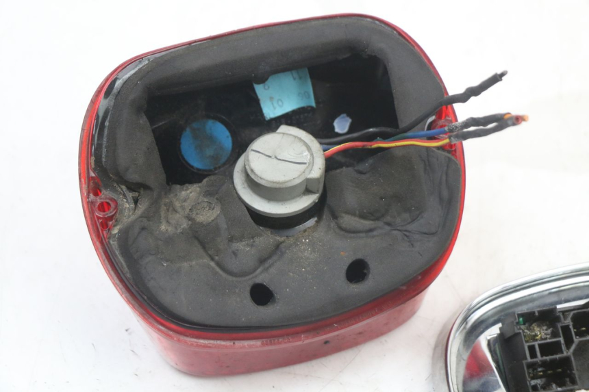 photo de Luz traseira HARLEY DAVIDSON SPORTSTER XL CUSTOM 883 (1999 - 2006) - Ampliação dos componentes