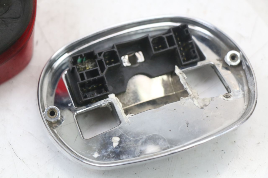 photo de Luz traseira HARLEY DAVIDSON SPORTSTER XL CUSTOM 883 (1999 - 2006) - Vista de perto