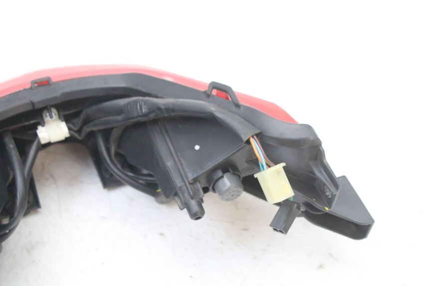 photo de Luz traseira HONDA SH i 300 (2015 - 2020) - Marcações e referências