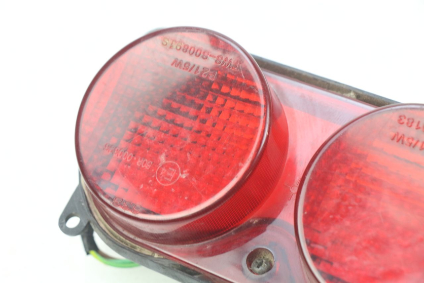 photo de Luz traseira SYM JET EURO X 2T 50 (2003 - 2007) - Zoom do estado de desgaste