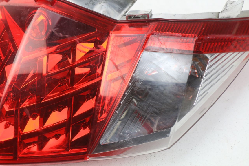 photo de Luz traseira SYM JOYMAX 250 (2013 - 2017) - Detalhes característicos