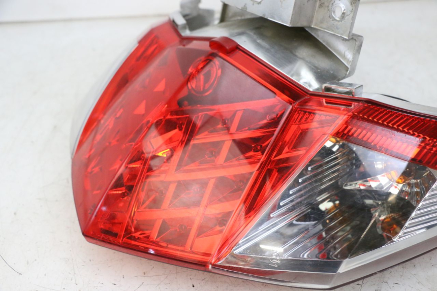 photo de Luz traseira SYM JOYMAX 125 (2010 - 2017) - Detalhe da peça