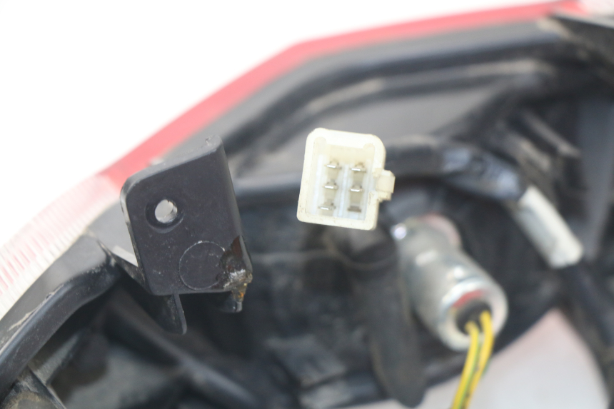 photo de Luz traseira PEUGEOT KISBEE 2T 50 (2010 - 2017) - Vista geral