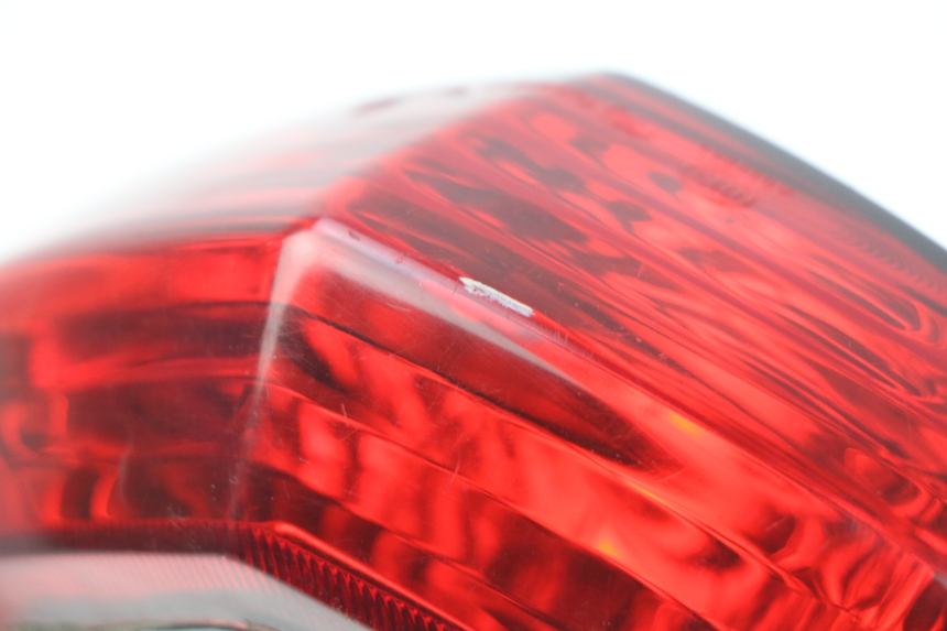 photo de Luz traseira PEUGEOT KISBEE 2T 50 (2010 - 2017) - Pontos de fixação