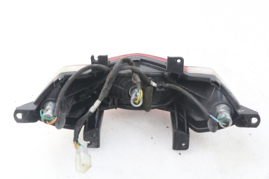 photo de Luz traseira PEUGEOT KISBEE 2T 50 (2010 - 2017) - Zoom do estado de desgaste