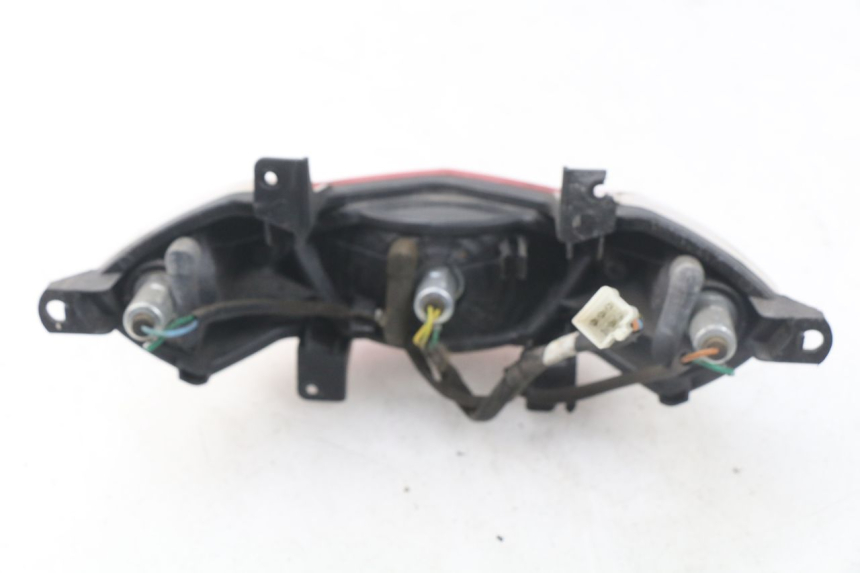 photo de Luz traseira PEUGEOT KISBEE 2T 50 (2010 - 2017) - Outro ângulo de visão
