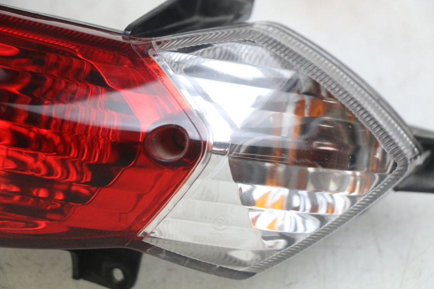 photo de Luz traseira PEUGEOT KISBEE 2T 50 (2010 - 2017) - Vista geral