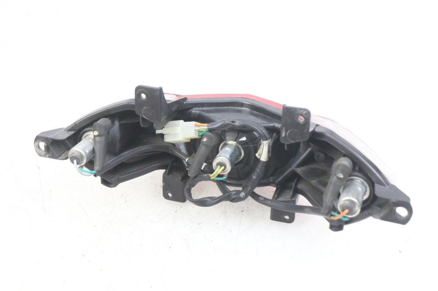 photo de Luz traseira PEUGEOT KISBEE 2T 50 (2010 - 2017) - Zoom do estado de desgaste