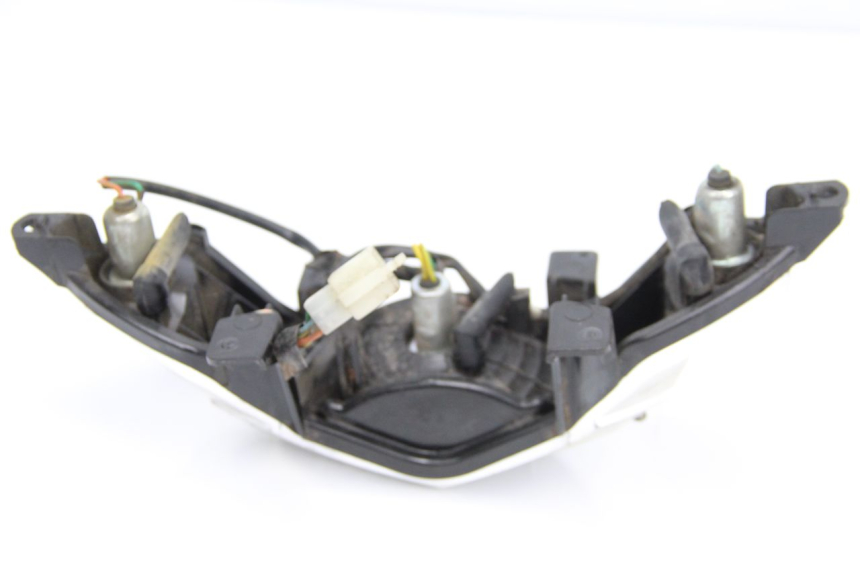 photo de Luz traseira PEUGEOT KISBEE 4T 50 (2010 - 2017) - Outro ângulo de visão