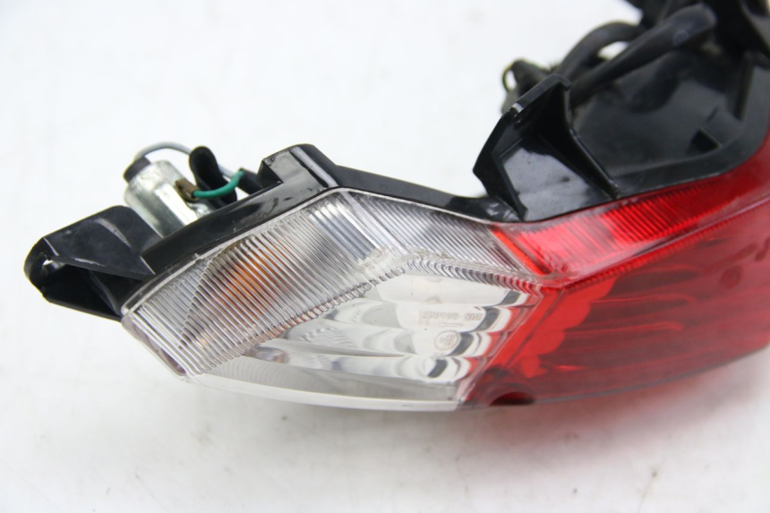 photo de Luz traseira PEUGEOT KISBEE 4T 50 (2010 - 2017) - Pontos de fixação