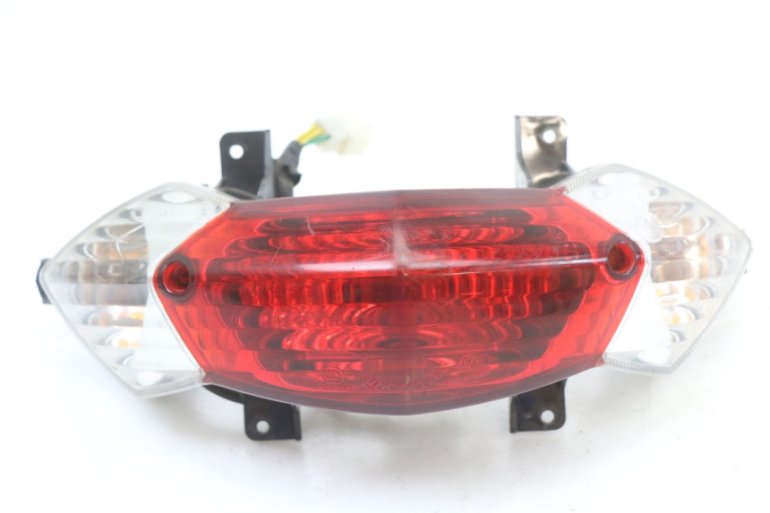 photo de Luz traseira PEUGEOT KISBEE 4T 50 (2010 - 2017) - Vista principal