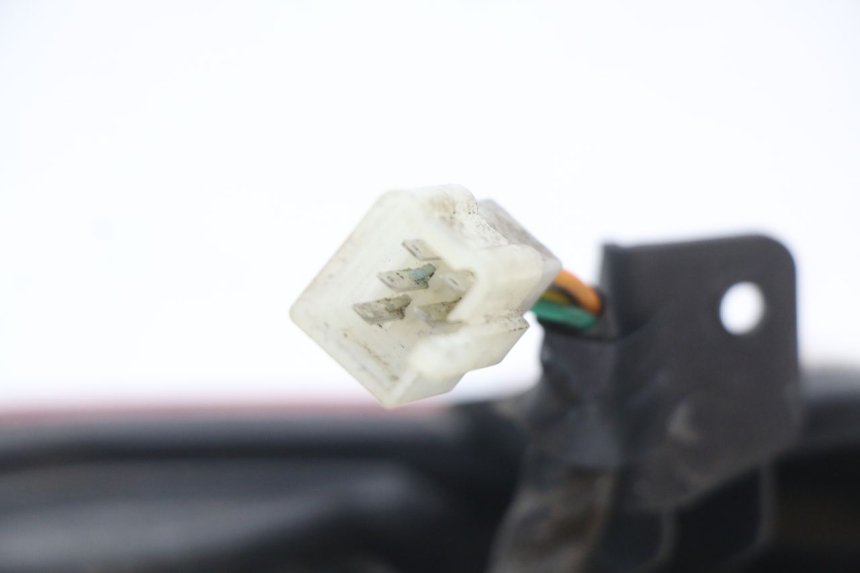photo de Luz traseira PEUGEOT KISBEE 4T 50 (2010 - 2017) - Vista do produto
