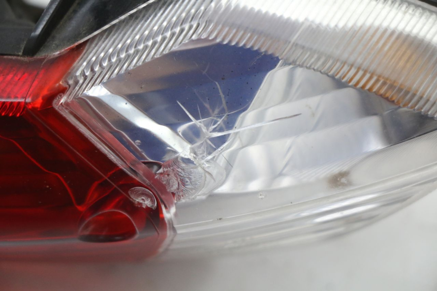 photo de Luz traseira PEUGEOT KISBEE 4T 50 (2010 - 2017) - Ampliação técnica