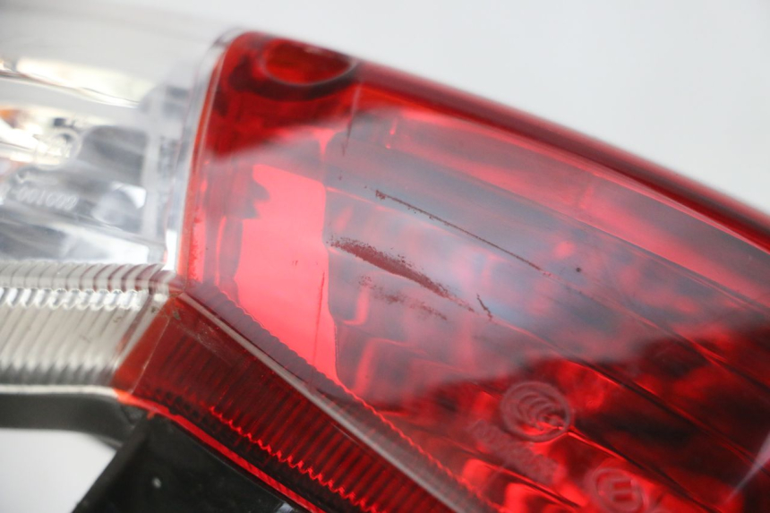 photo de Luz traseira PEUGEOT KISBEE 4T 50 (2018 - 2022) - Detalhe da peça