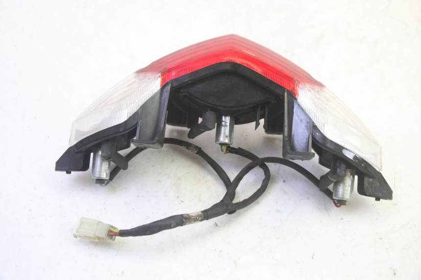 photo de Luz traseira PEUGEOT KISBEE 4T 50 (2010 - 2017) - Outro ângulo de visão