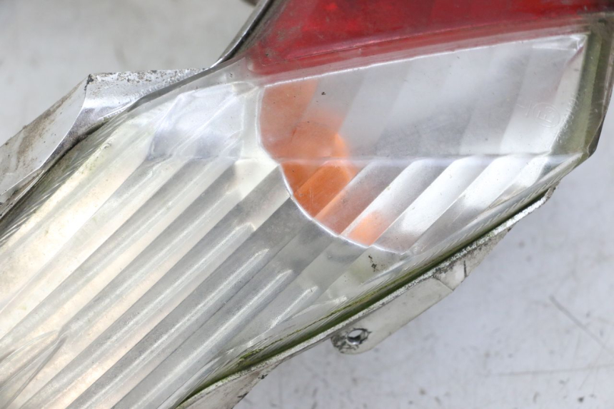 photo de Luz traseira KYMCO DINK 4T 50 (2007 - 2018) - Detalhes característicos