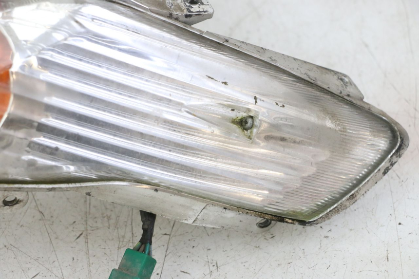 photo de Luz traseira KYMCO DINK 4T 50 (2007 - 2018) - Estado da superfície