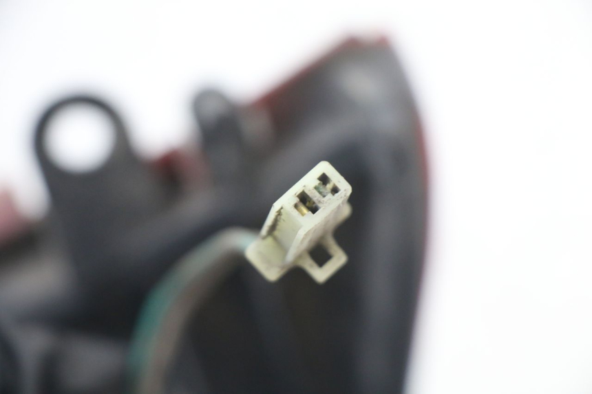 photo de Luz traseira KYMCO GRAND DINK 125 (2008 - 2014) - Estado da superfície